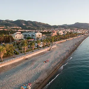Aparthotel Miljunka, Sant'Agata di Militello